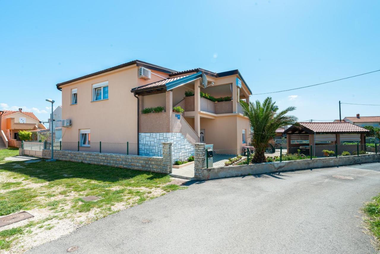 Apartments With A Parking Space Nin, Zadar - 19555 Exteriör bild